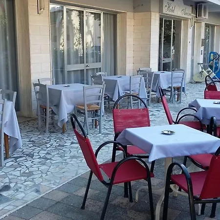 Szálloda Ancora Cesenatico